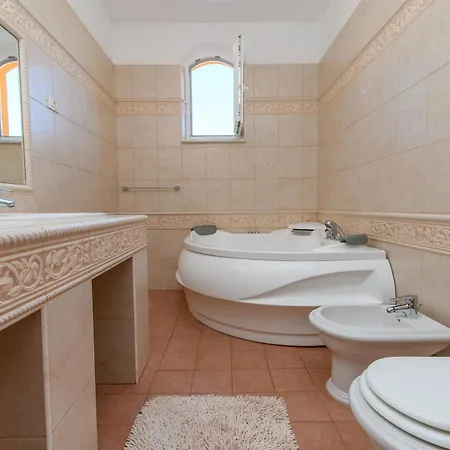 Prázdninový dům House Nera Opric